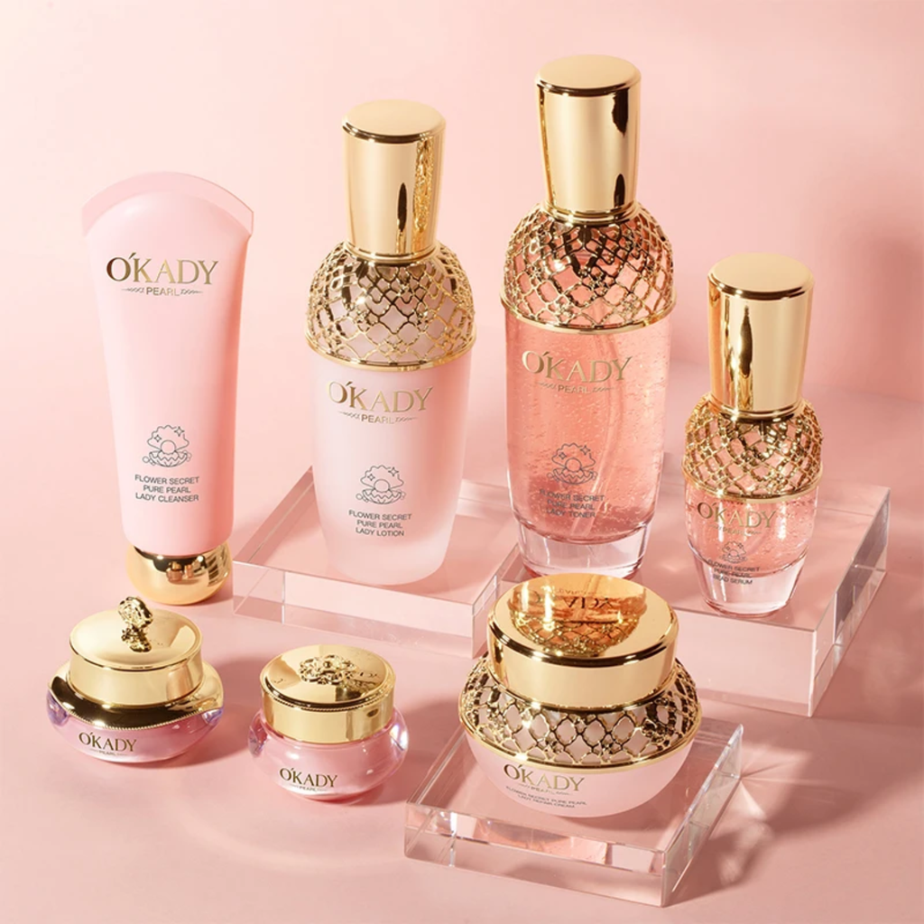 Zestaw na prezent OKADY Flower Secret Pure Pearl Lady Skin Care Set – Perłowa pielęgnacja anti-aging z efektem rozświetlenia i głębokiego nawilżenia