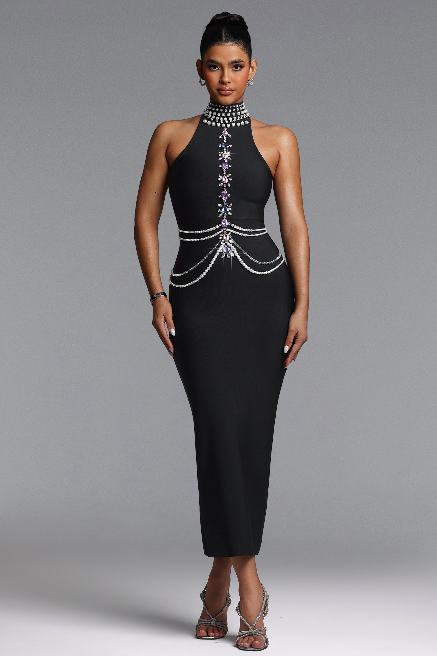 MAXI HALTER'S BLACK DRESS WITH CRYSTALS AND PEARL DECORATIONS