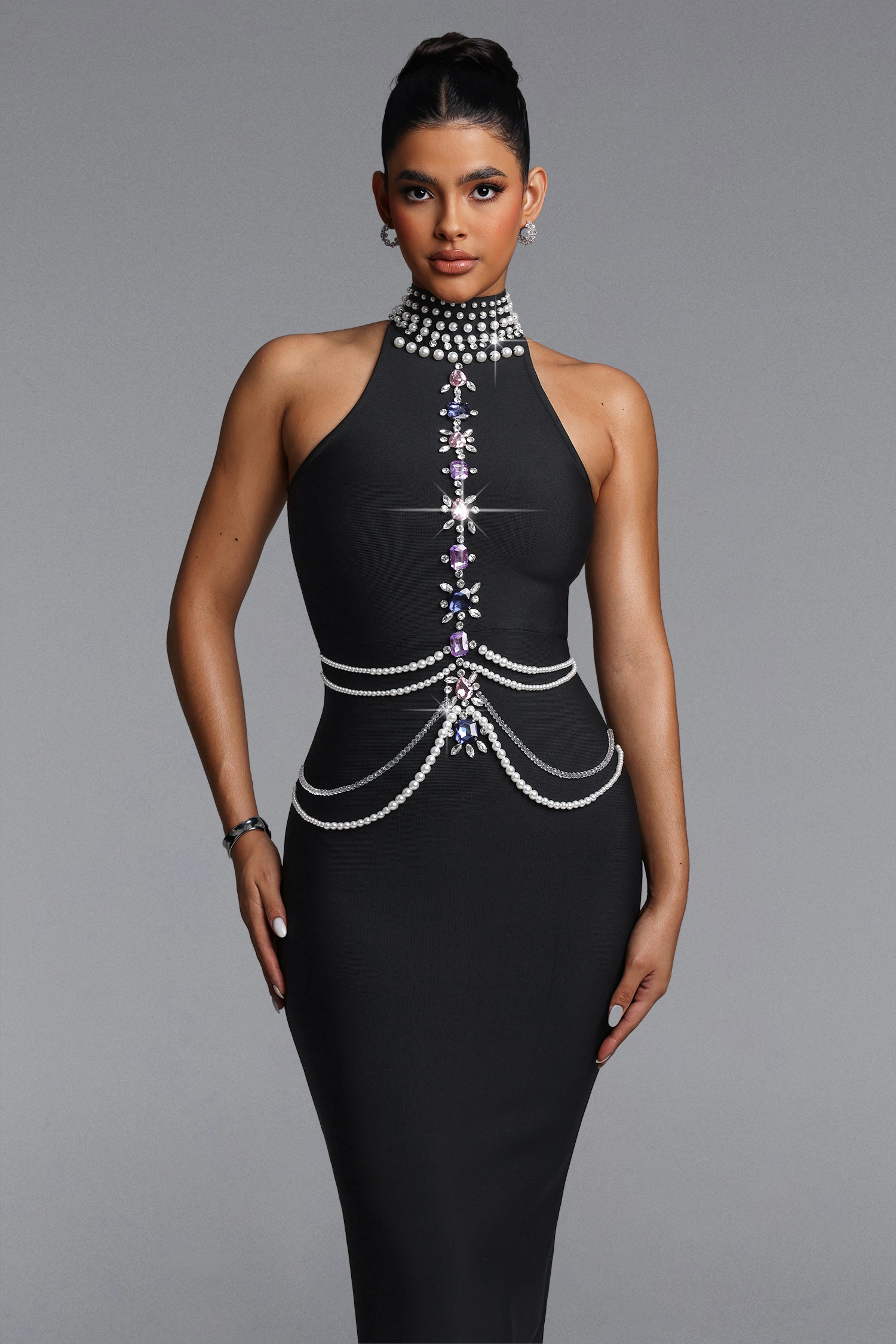 MAXI HALTER'S BLACK DRESS WITH CRYSTALS AND PEARL DECORATIONS