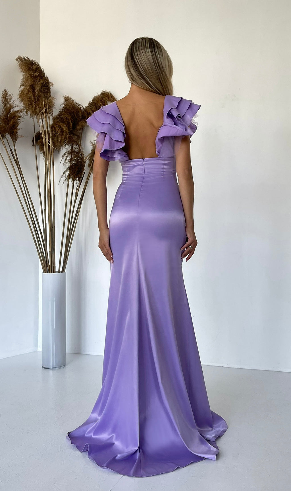 Ruffle Elegance Mermaid Maxi Dress With Open Back