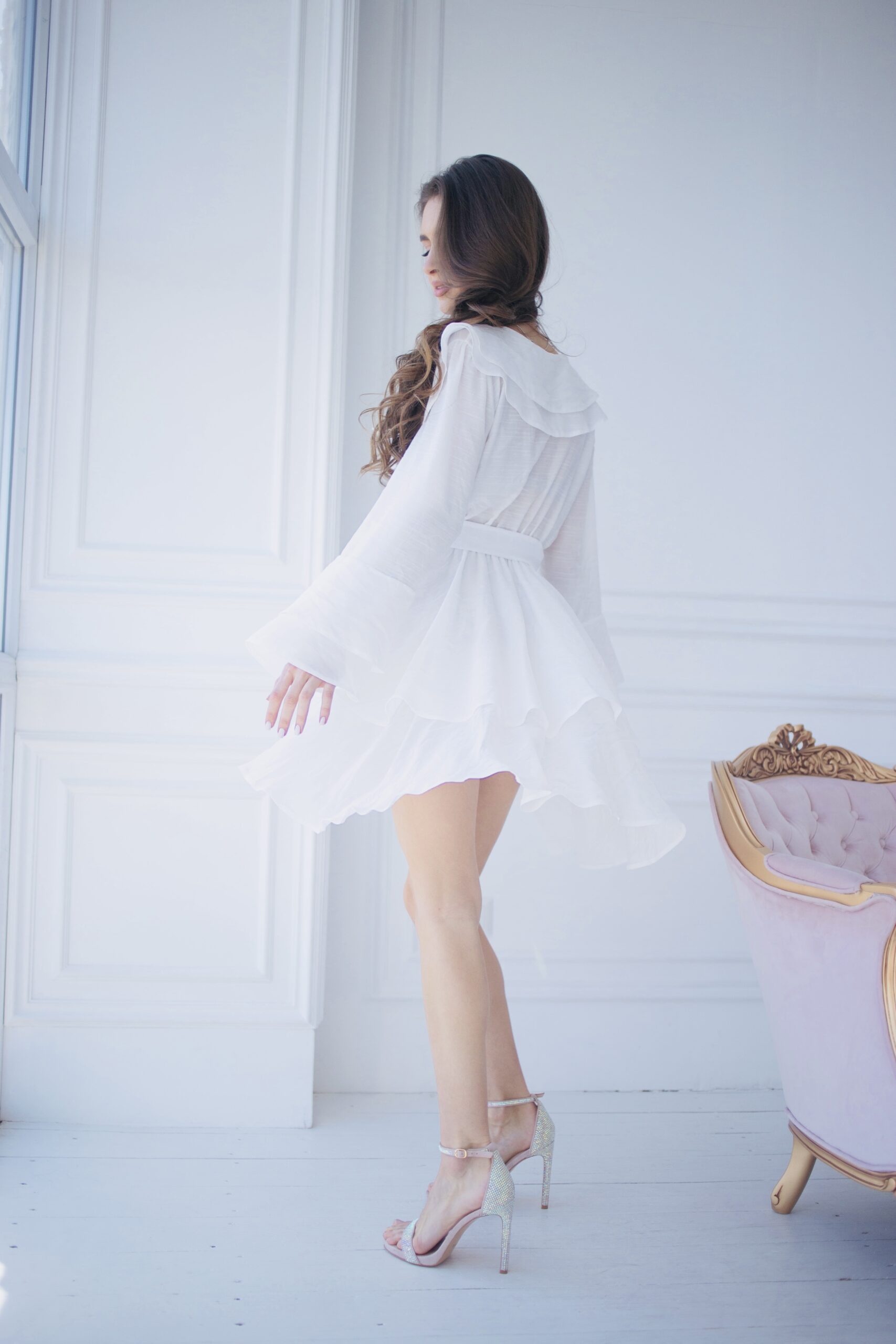 White Bohemian Airy Dress With Long Sleeves by GLOWSYOU