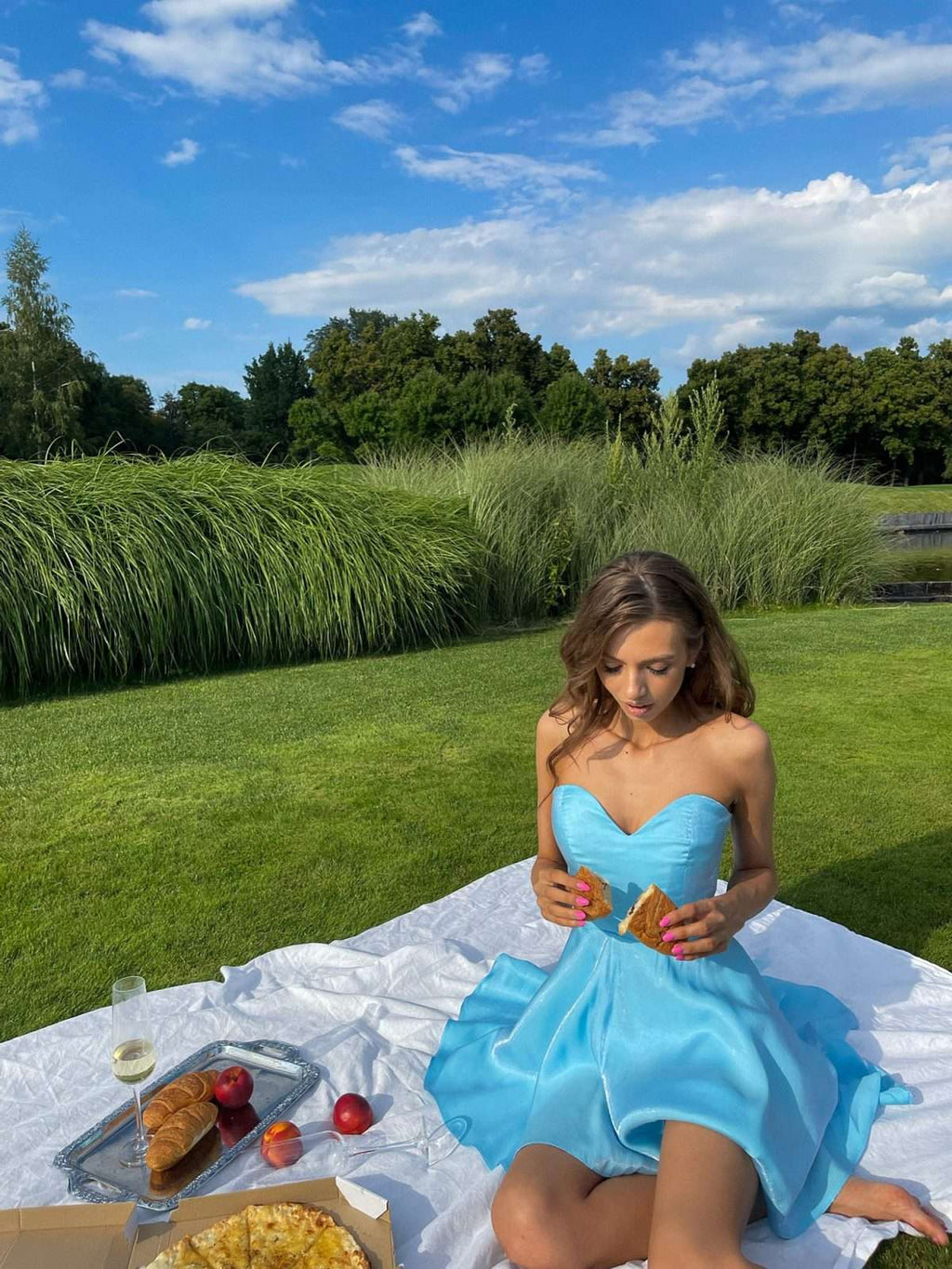 Chic Shoulder Bliss Short Dress with Circle Skirt and Corset Detail