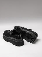 Women's leather shoes