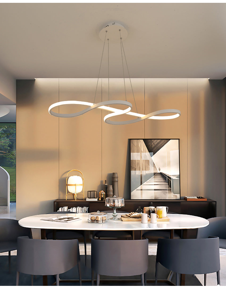 Lampa wisząca nad wyspą kuchenną, stół barowy, dekoracja jadalni