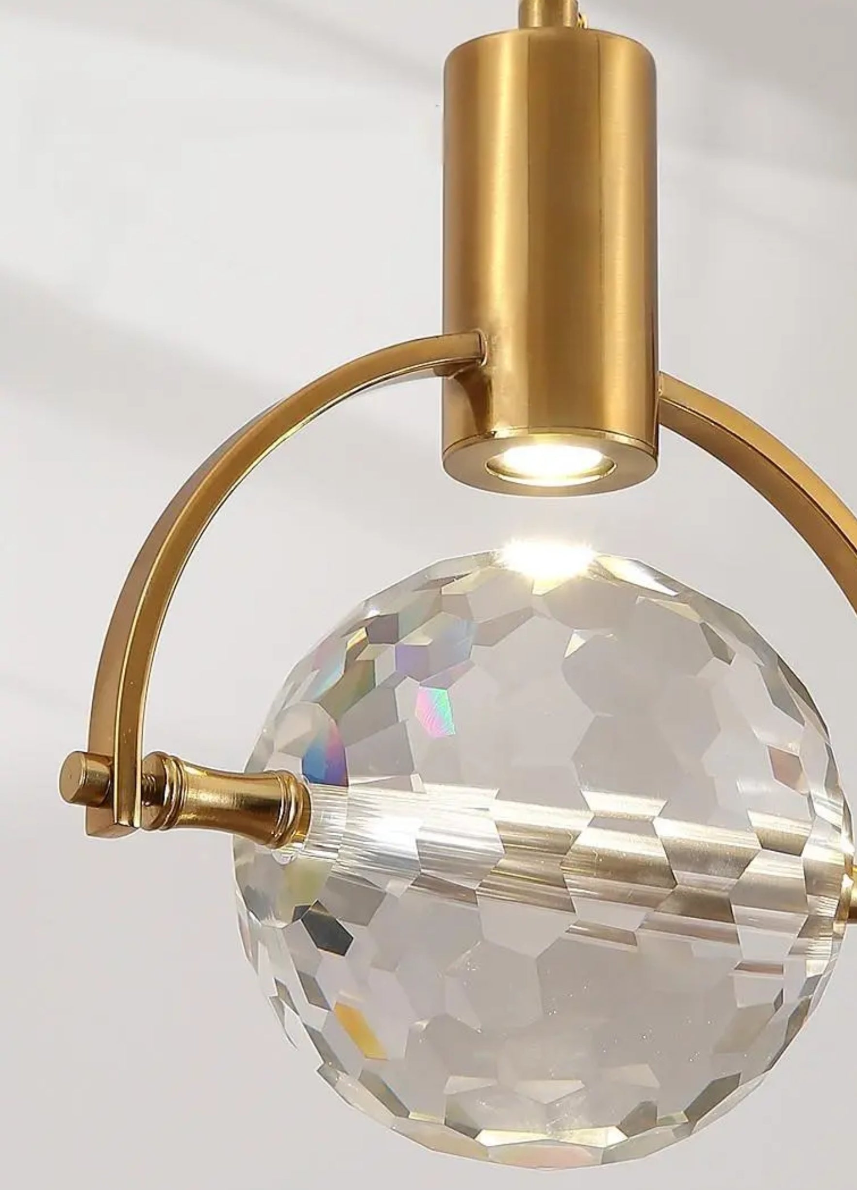 Lampa wisząca kryształowa LED 5W nowoczesna złota K9 szklana kula żyrandol nad stół salon restauracja