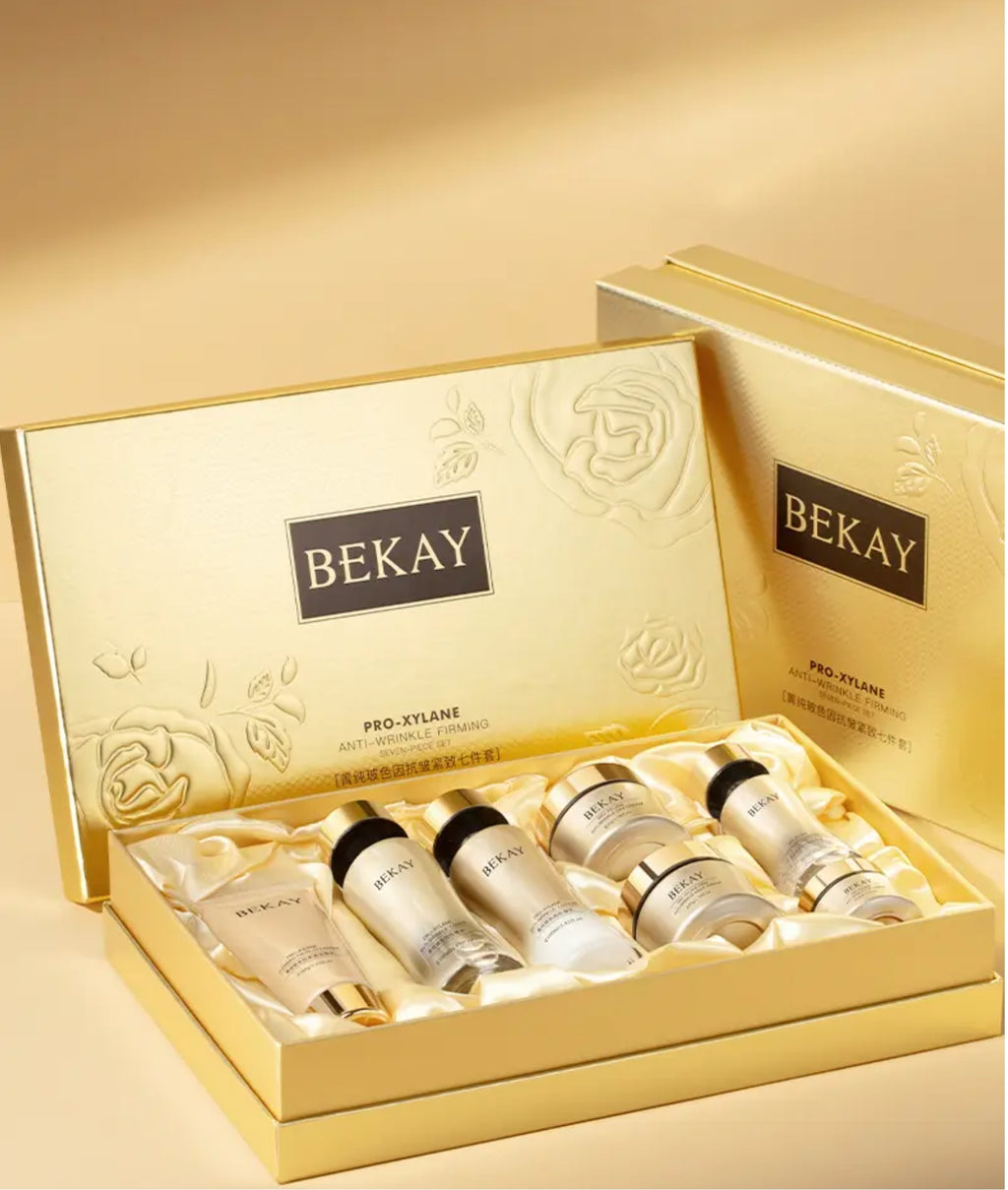 Zestaw na prezent. Kompletny luksusowy rytuał przeciwzmarszczkowy z Pro-Xylane, peptydami i niacynamidem