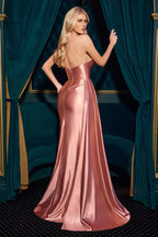Fitted Dress With A Sweetheart Neckline