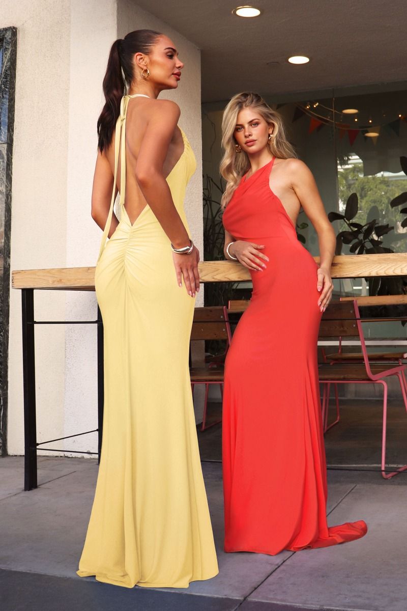 Stretch Neckline With Adjustable Straps